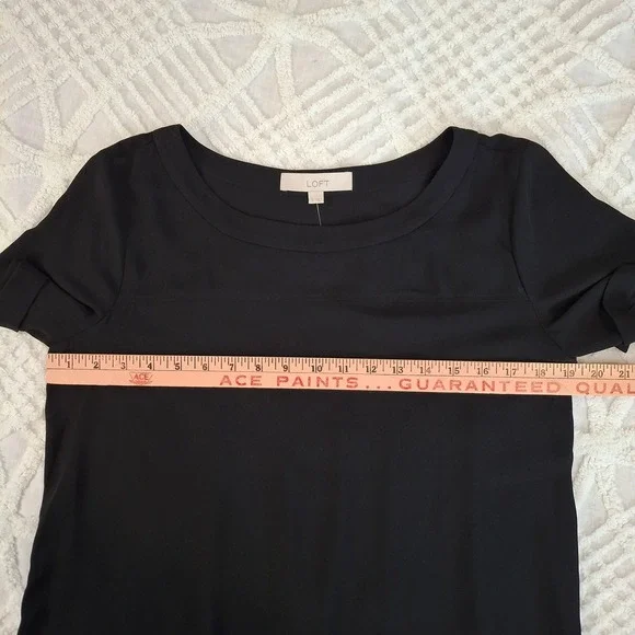 LOFT Women's Small Black Short Sleeve Cuffed Crew Neck Chiffon Blouse Top NWT - Picture 3 of 7